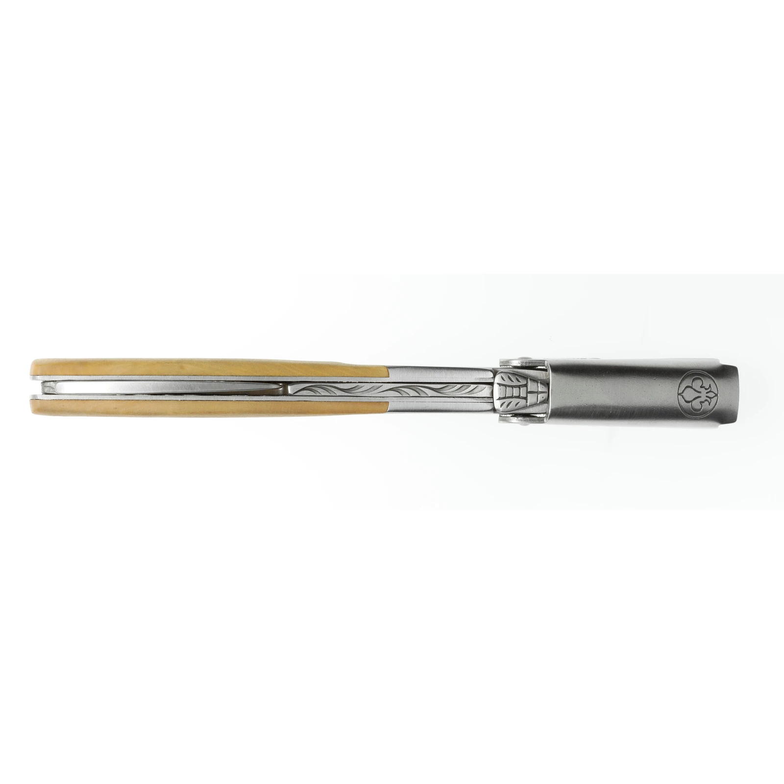 Château LAGUIOLE corkscrew Versailles boxwood